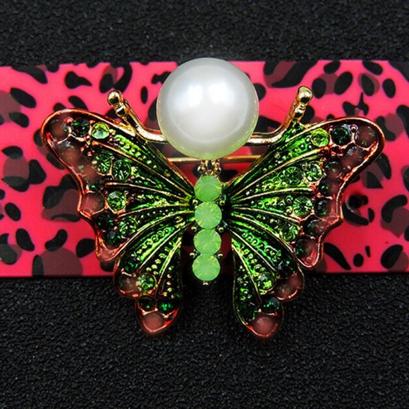 Green Butterfly Brooch -Faux Pearl at the Top  - Rhinestones, Crystals, Enamel - Picture 1 of 3